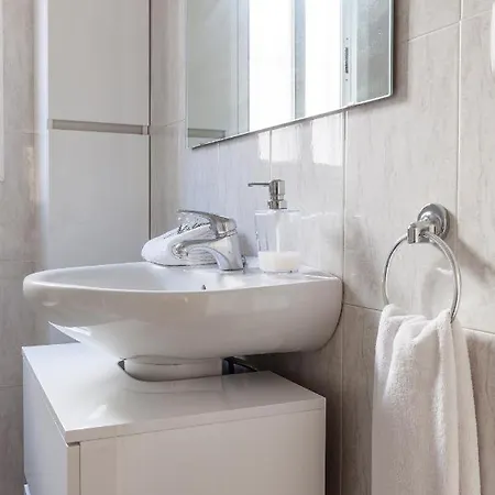 Apartment Elegante Con Mucho Encanto En Inmejorable Ubicacion