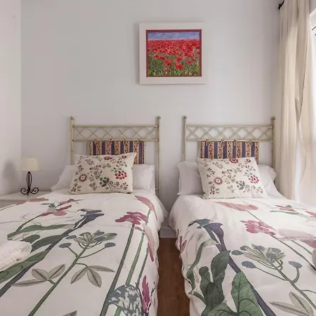 Elegante Con Mucho Encanto En Inmejorable Ubicacion Seville